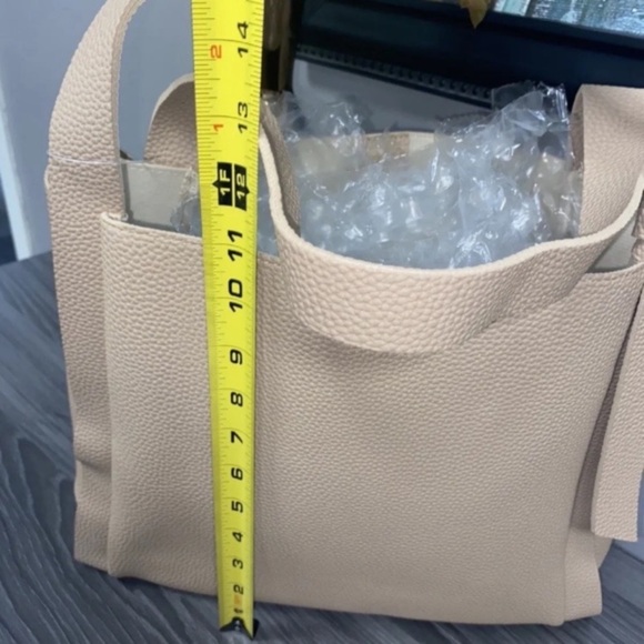 Ulta Beauty pebbled faux leather light brown tan shoulder tote bag NWT - Picture 5 of 16